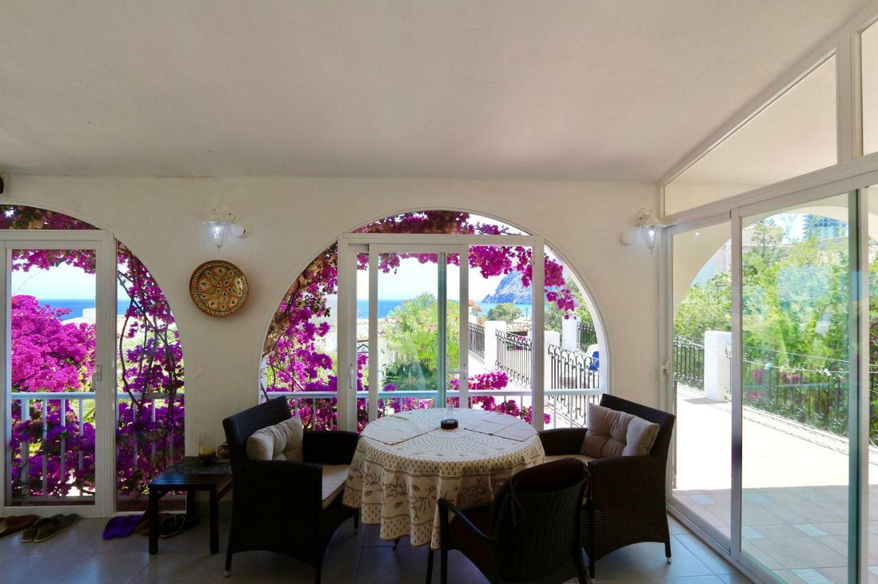 Calalga сasa Frente A La Playa Con Piscina Privada Ferienhaus