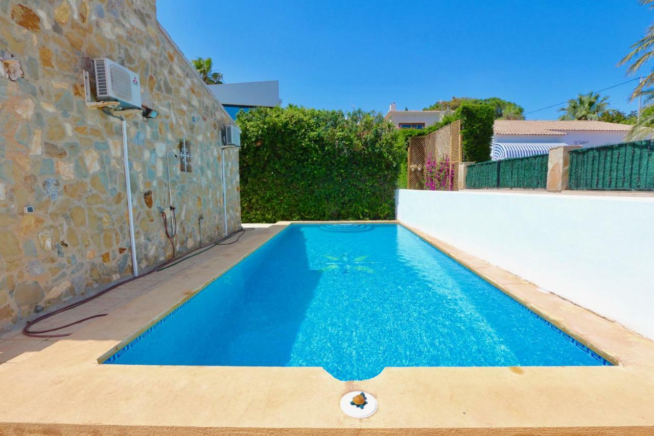 Calalga сasa Frente A La Playa Con Piscina Privada Calp